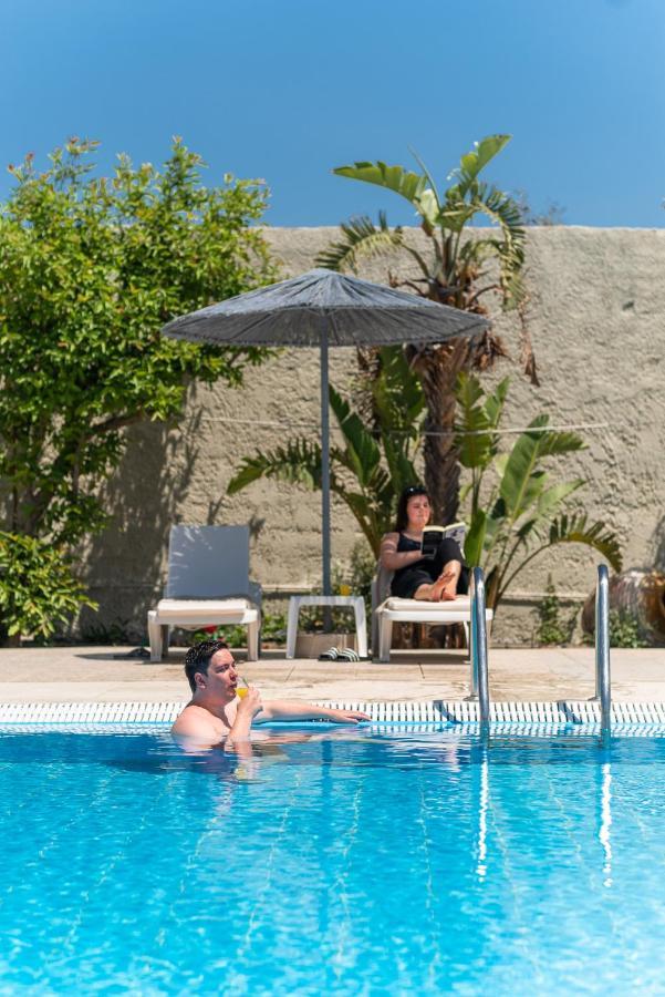פליראקי Lymberia Hotel מראה חיצוני תמונה