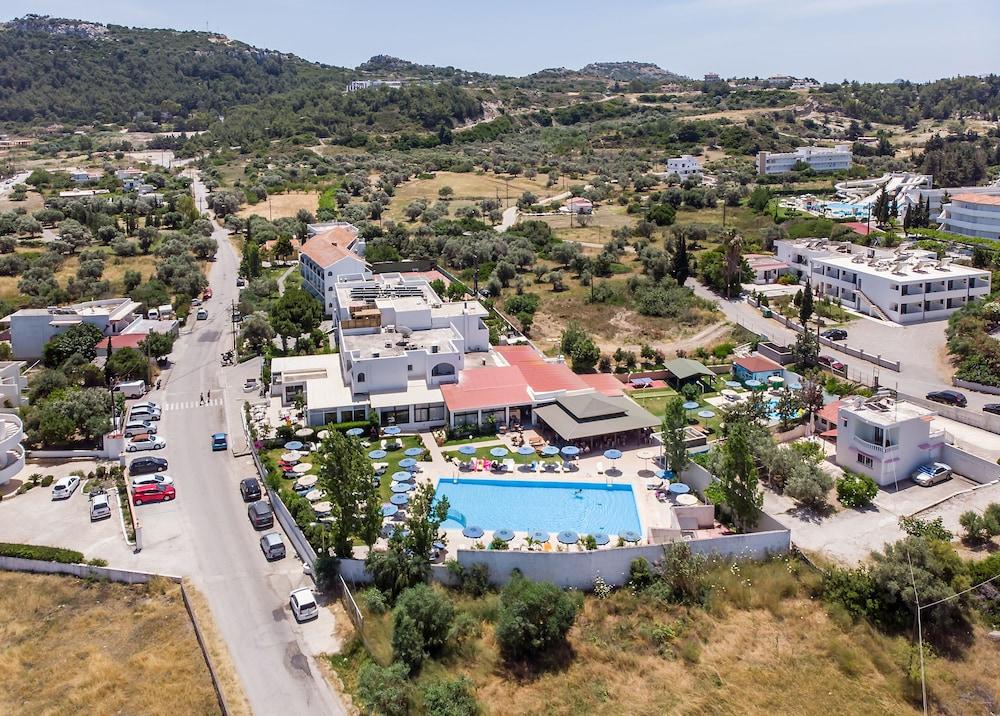 פליראקי Lymberia Hotel מראה חיצוני תמונה