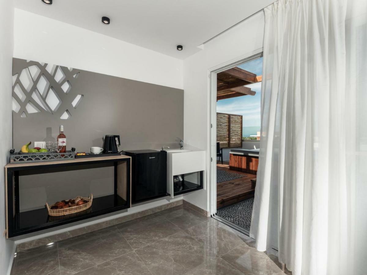 פליראקי Lymberia Hotel מראה חיצוני תמונה